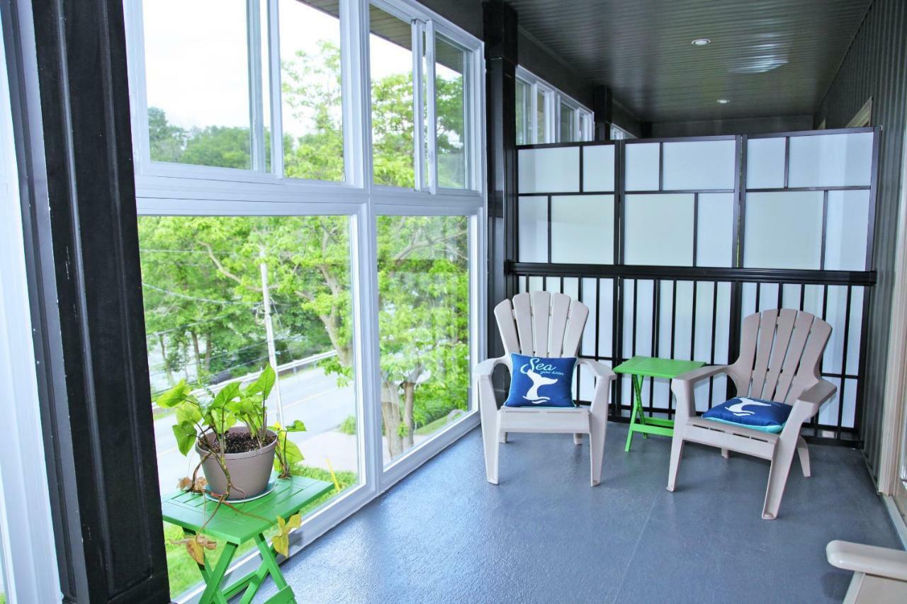 Lily'S House On The 12 Bed & Breakfast Saint Catharines ภายนอก รูปภาพ