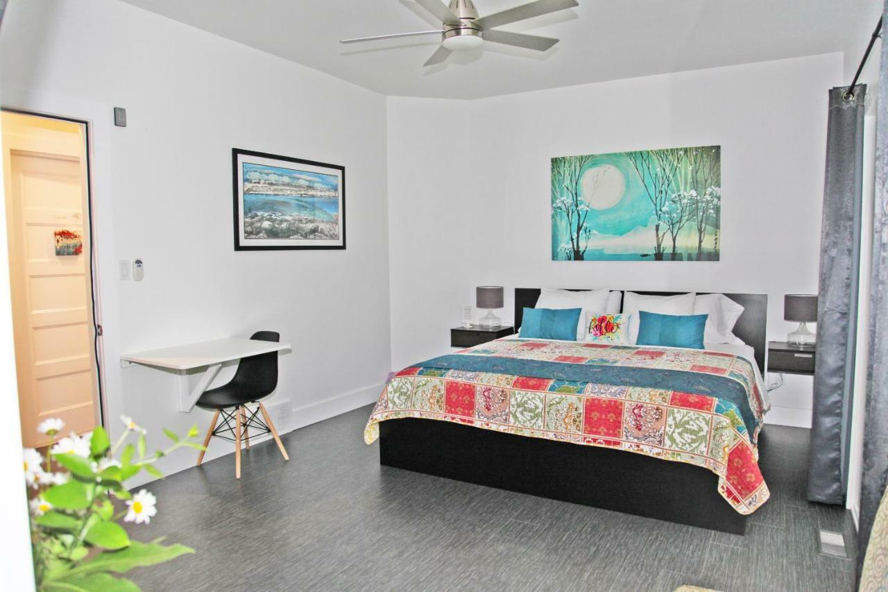 Lily'S House On The 12 Bed & Breakfast Saint Catharines ภายนอก รูปภาพ